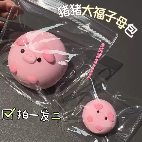 pig mom and her baby