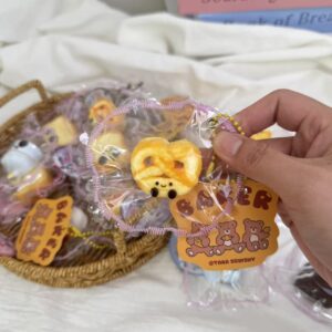 Mini JC Brezel squishy